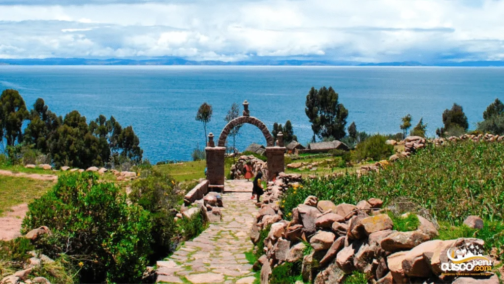 Tour Excursión Islas de los Uros y Taquile