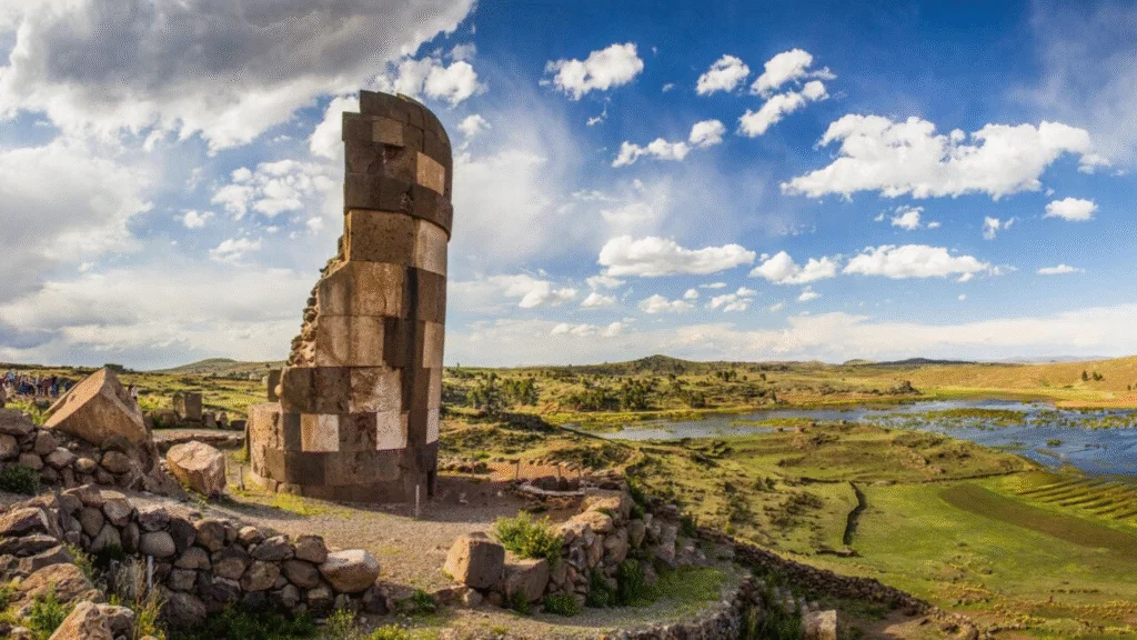 Tour Excursión Chullpas de Sillustani Medio Día