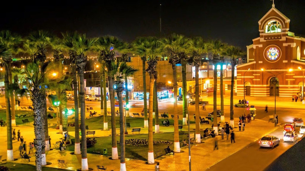 2D/1N Ica – Huacachina - Chincha - Lima